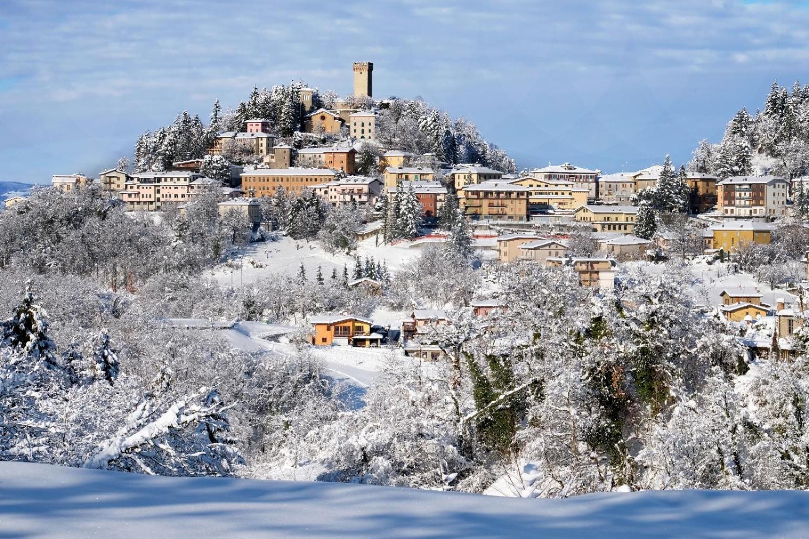 Torre Antica Montese Appartamento 1 Екстериор снимка